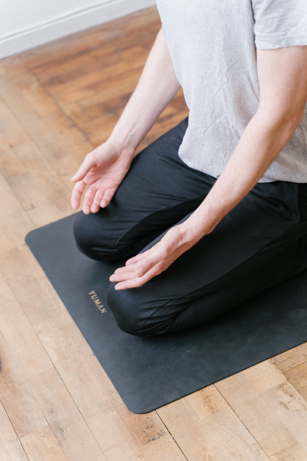 Yuman Yoga Mat Origin 4mm Gold, Coal (Defect) - Bild 4